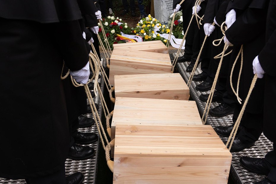 Die Beisetzung auf dem Waldfriedhof Dahlem am 23. März