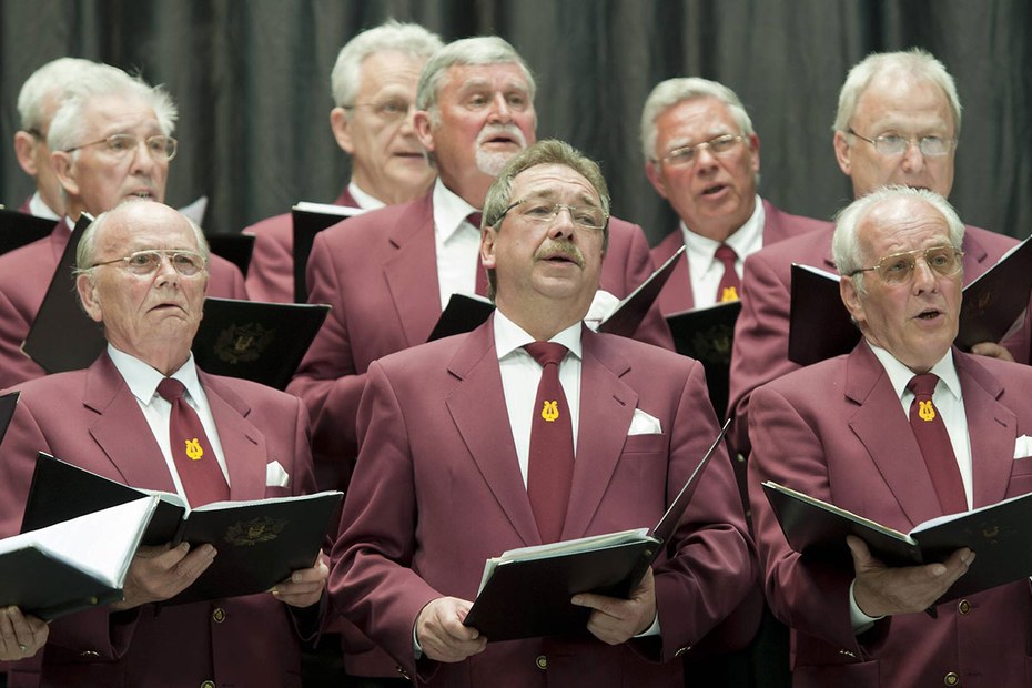 Singende Männer im Musikverein Lauterbach. Ist das gemeinnützig oder kann das weg?