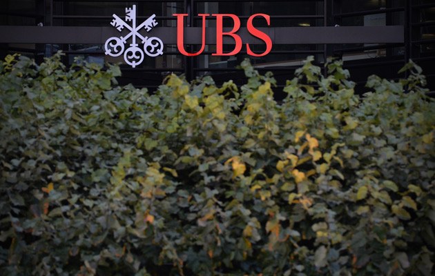 Auch die Schweizer Großbank UBS beugte sich schon dem Druck der Steuerfahnder - trotz Bankgeheimnis