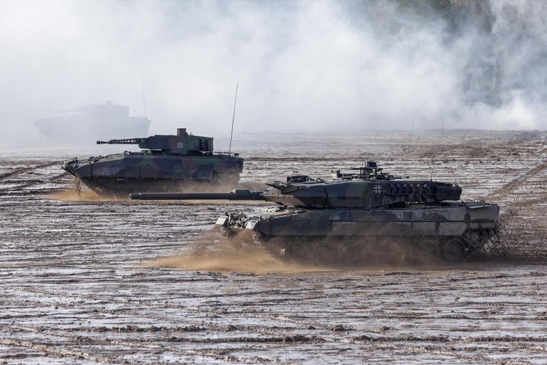 Die Grünen und die FDP wollen eine neue Panzerschlacht um den Donbass führen