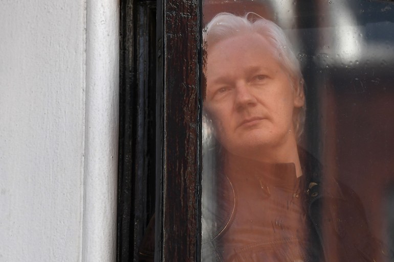 Julian Assange: Frische Luft täte dem Mann gut
