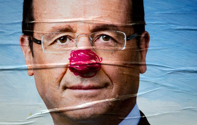 Diese Clownsnase lockt François Hollande gewiss nicht aus der Reserve, selbst den "Tretbootkapitän" hat er ja geschluckt
