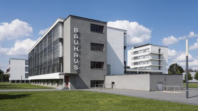 An die Substanz: 100 Jahre Bauhaus Dessau