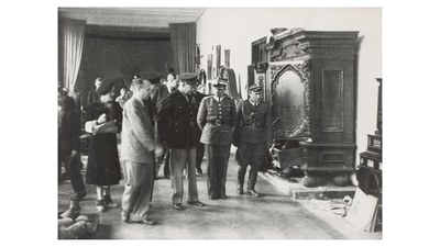Frühe Ausstellungen zur NS-Besatzung