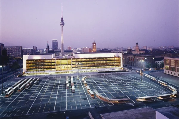 Ohne Ende Palast