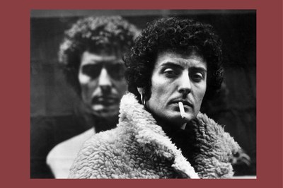 Alice Springs: Die Frau neben Newton