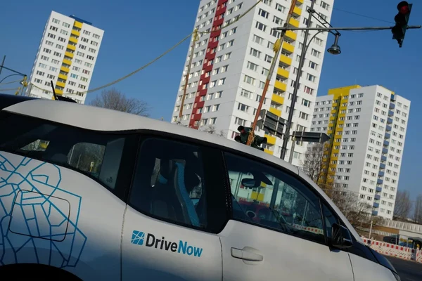 Warum unser System sehr viele ins Auto zwingt
