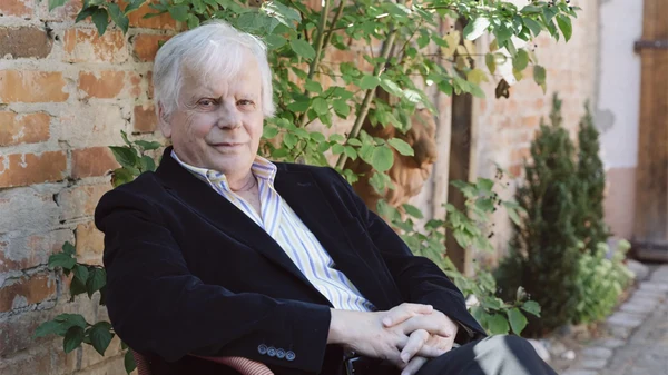 Zwischen Philosophie und Weltliteratur