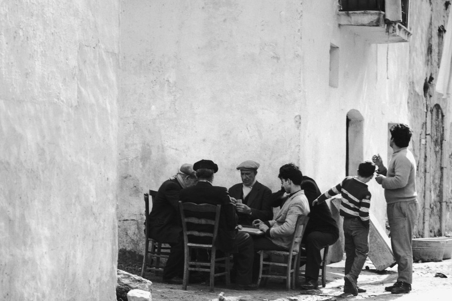 Italienische Straßenszene (1950).