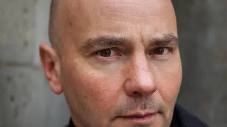 Aktivist und Autor im Portrait