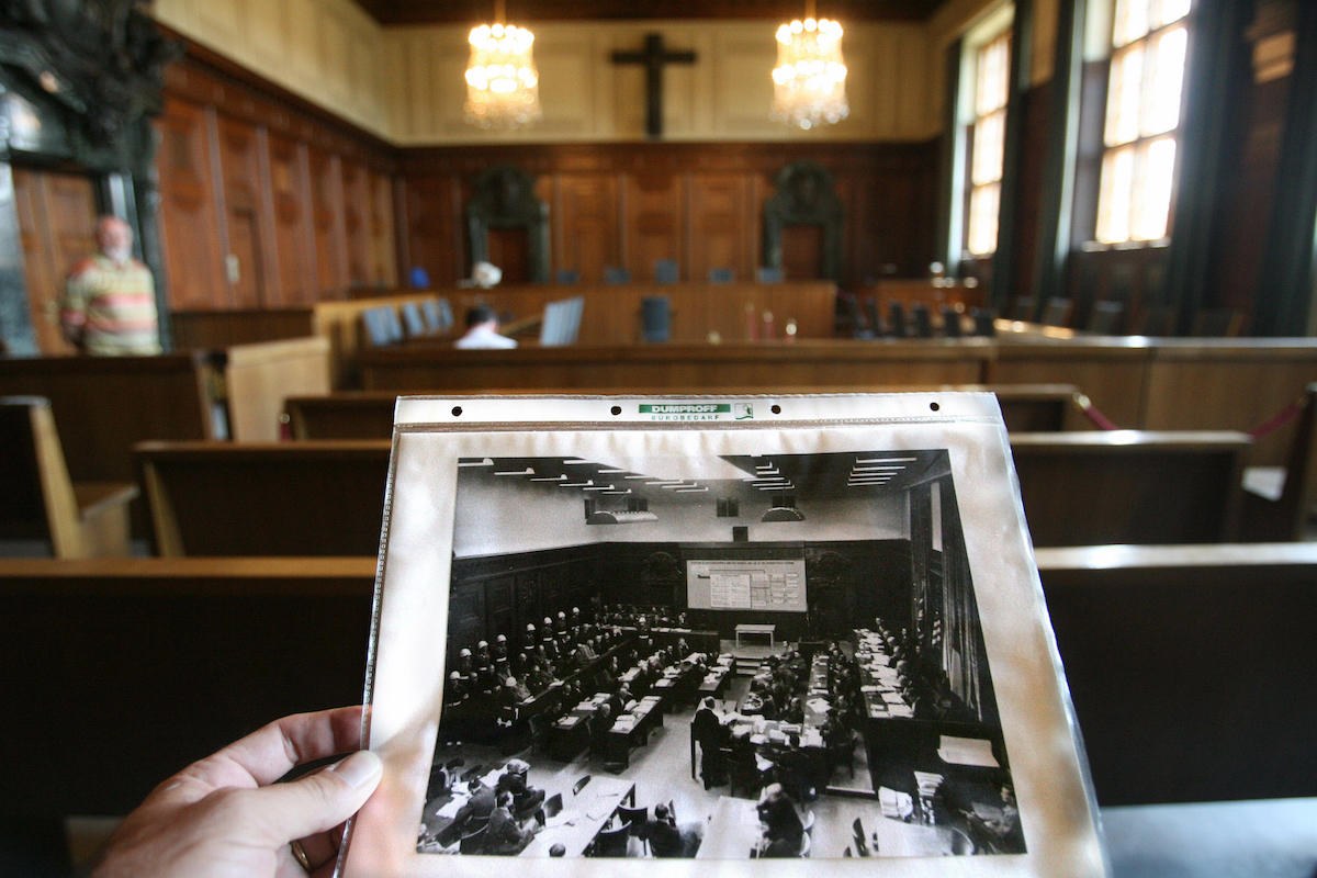 View Benjamin Ferencz Spiegel Pics