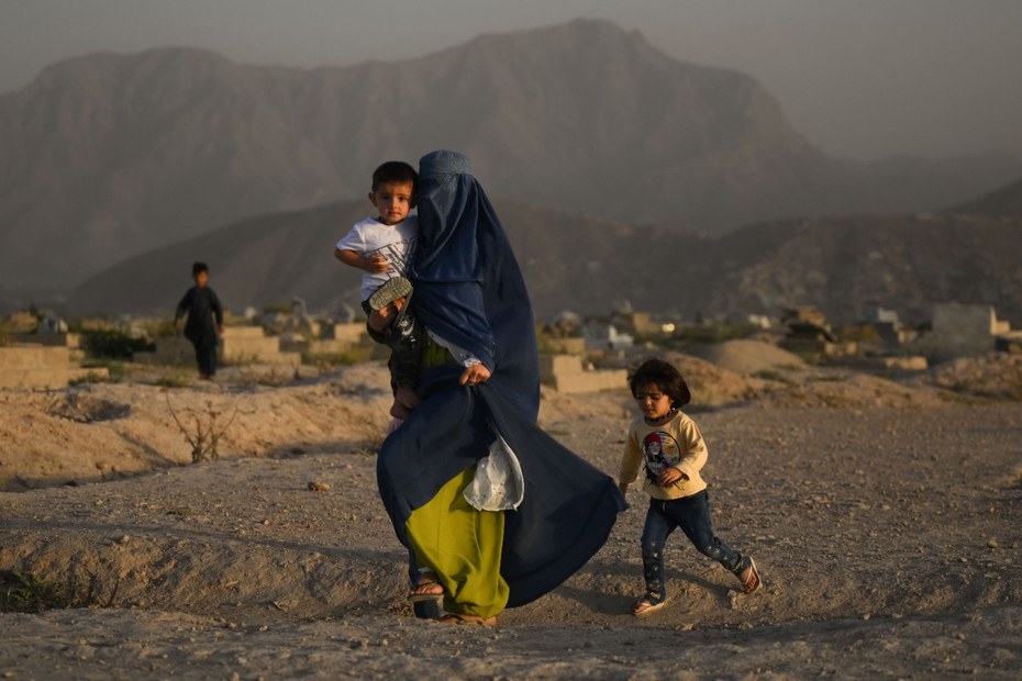 „Wir“ – der Westen – wollen keinen Krieg, in Afghanistan haben NATO-Truppen für die Rechte der Frauen gekämpft. Aber ist es so einfach?