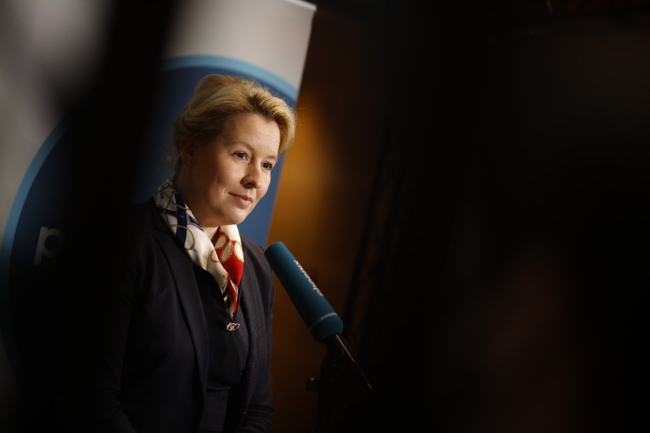 Frankziska Giffey gab im Mai 2021 – wegen Plagiatsvorwürfen – ihren Rücktritt vom Posten als Familienministerin bekannt. Seit dem 21. Dezember 2021 ist sie Berlins Bürgermeisterin.