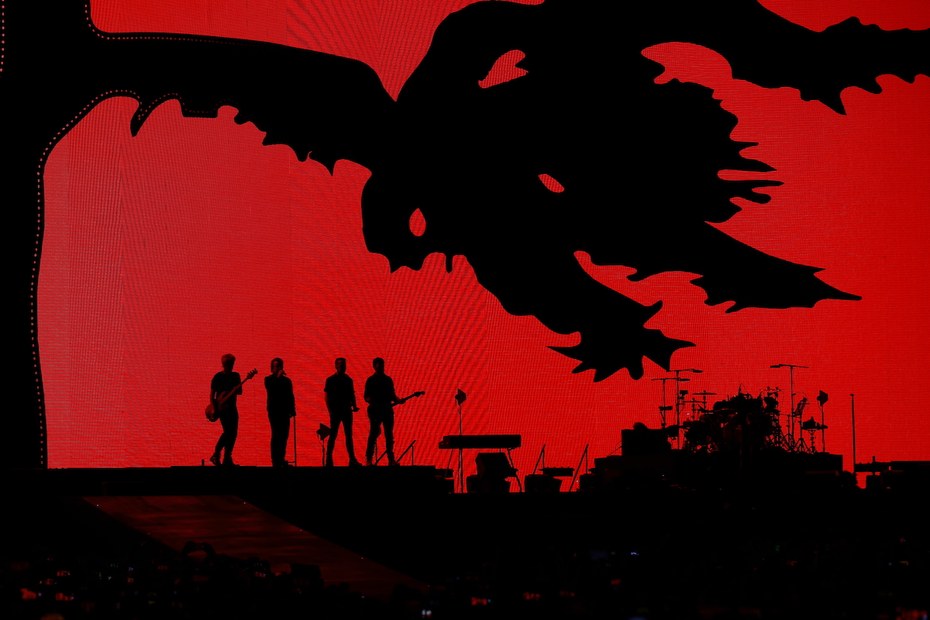 U2 bei einem Auftritt in Singapur, 2019