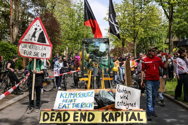 Auf der Agenda: Rückverteilung des Reichtums Auf der Agenda: Rückverteilung des Reichtums