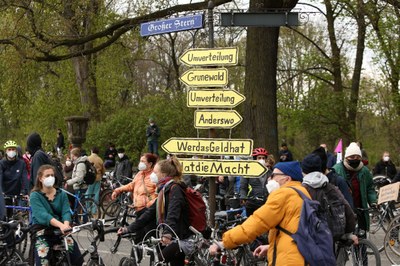 Wichtiges Plädoyer für Vergesellschaftung