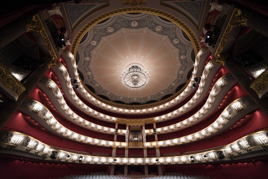 Die Ränge der Bayerische Staatsoper, die mit 365 Jahren als die älteste Oper des deutschsprachigen Raums gilt.