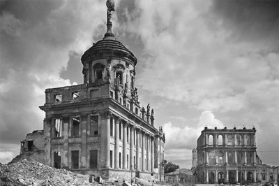 KRIEG und FRIEDEN