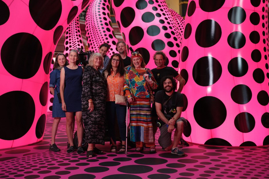 Das Team um den Dokumentarfilm „Alice Schwarzer“ mit der Protagonistin