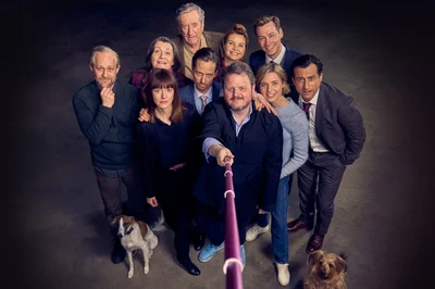 „Der Pfau“: Großartiges All-Star-Ensemble