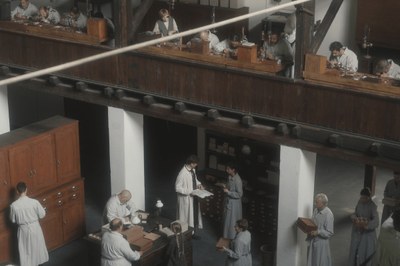 Schillerndes, kluges Gesellschaftsporträt
